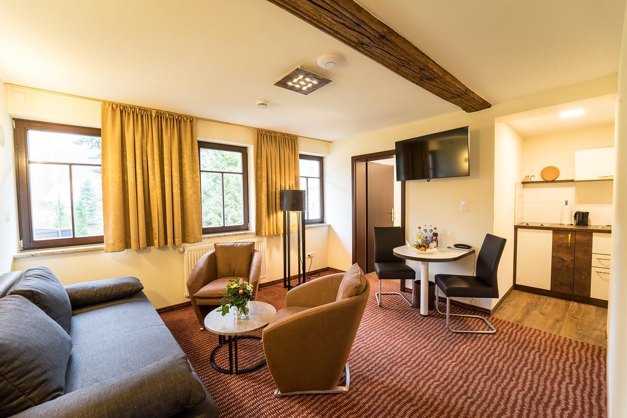 Hotel Goldener Hirsch Suhl Exterior photo